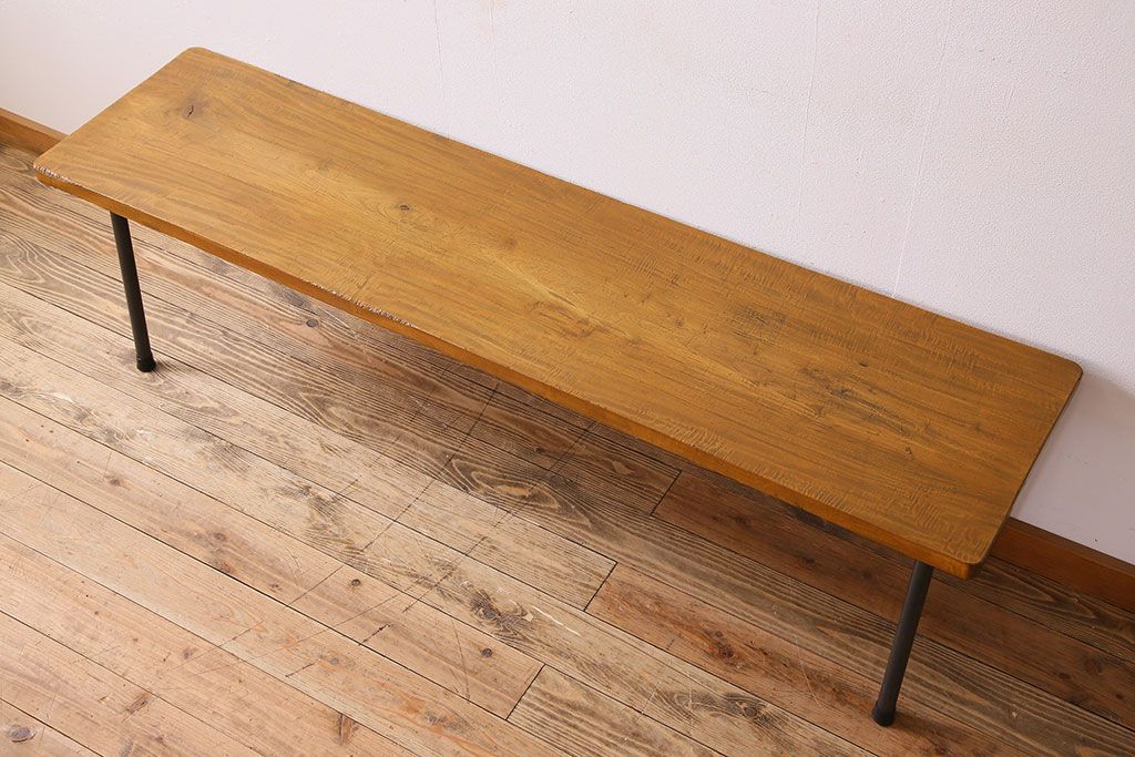 アンティーク家具　天板一枚板　朴の木　和製アンティークのシンプルな鉄脚ベンチ