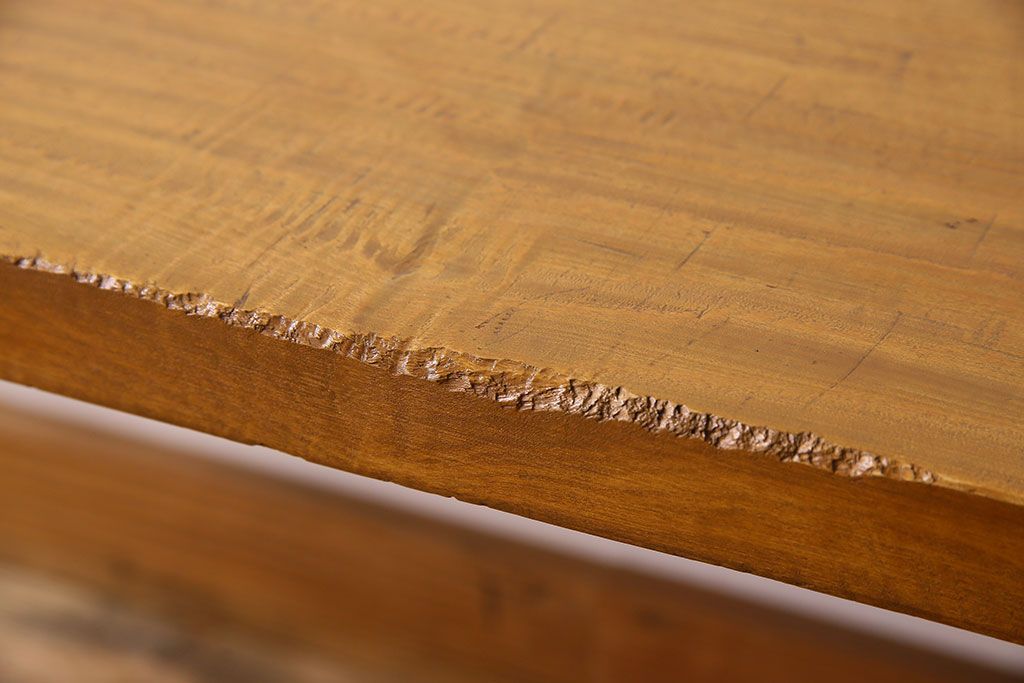 アンティーク家具　天板一枚板　朴の木　和製アンティークのシンプルな鉄脚ベンチ