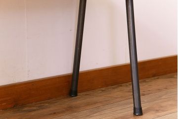 アンティーク家具　天板一枚板　朴の木　和製アンティークのシンプルな鉄脚ベンチ