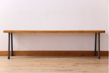アンティーク家具　天板一枚板　朴の木　和製アンティークのシンプルな鉄脚ベンチ