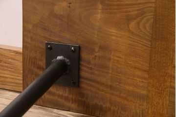 アンティーク家具　天板一枚板　朴の木　和製アンティークのシンプルな鉄脚ベンチ