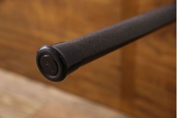 アンティーク家具　天板一枚板　朴の木　和製アンティークのシンプルな鉄脚ベンチ