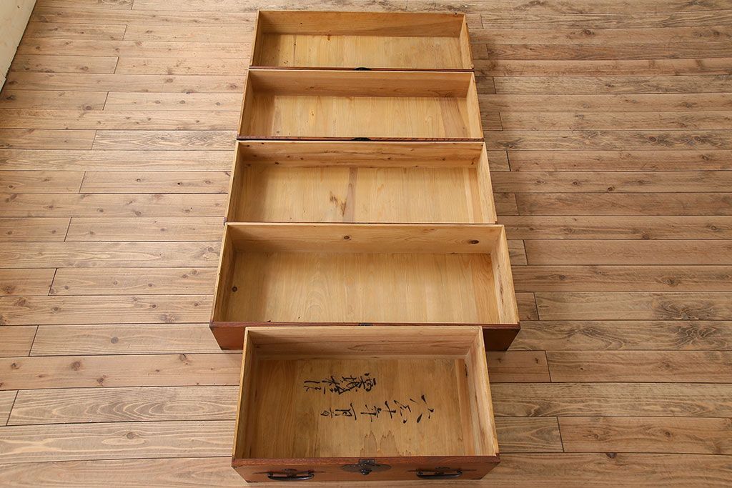 アンティーク家具　アンティーク　前面欅材　重ね二本松箪笥(衣装箪笥)(2)