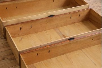 アンティーク家具　アンティーク　前面欅材　重ね二本松箪笥(衣装箪笥)(2)