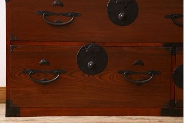 アンティーク家具　アンティーク　前面欅材　重ね二本松箪笥(衣装箪笥)(2)