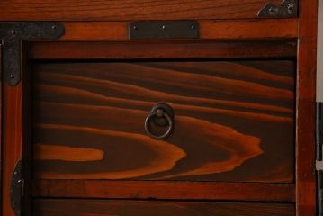 アンティーク家具　アンティーク　前面欅材　重ね二本松箪笥(衣装箪笥)(2)