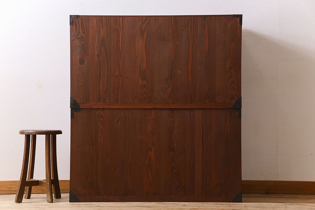 アンティーク家具　アンティーク　前面欅材　重ね二本松箪笥(衣装箪笥)(2)