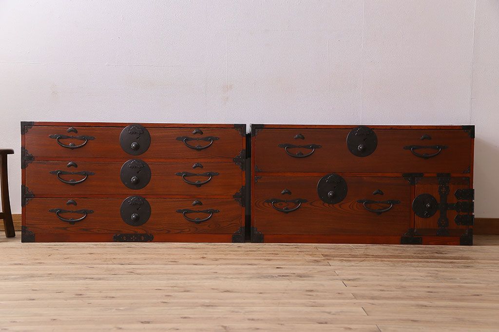 アンティーク家具　アンティーク　前面欅材　重ね二本松箪笥(衣装箪笥)(2)