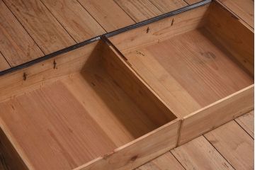 アンティーク家具　古民具・骨董　和モダン　黒漆が上品な和製アンティークの箪笥ローボード(衣装箪笥)