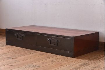 アンティーク家具　古民具・骨董　和モダン　黒漆が上品な和製アンティークの箪笥ローボード(衣装箪笥)
