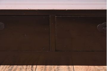 アンティーク家具　古民具・骨董　和モダン　黒漆が上品な和製アンティークの箪笥ローボード(衣装箪笥)