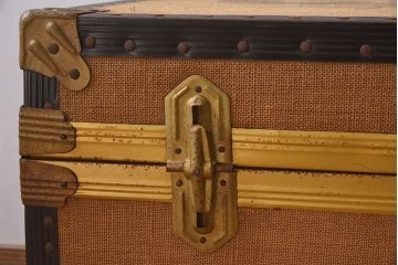 アンティーク　1950年頃　イギリスアンティークのレトロなトランク