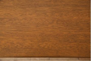 アンティーク家具　ラワン材製　天板一枚板　和製アンティークのシンプルな鉄脚テーブル(1)