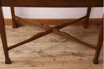 アンティーク家具　イギリスアンティーク　オーク材製!シンプルなダイニングテーブル