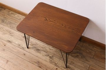 アンティーク家具　和製アンティーク　栓材製!天板一枚板の鉄脚テーブル(センターテーブル)