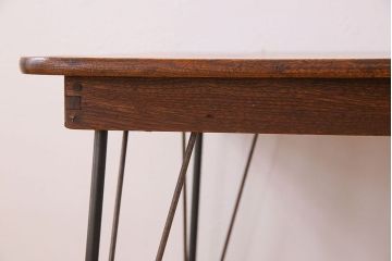 アンティーク家具　和製アンティーク　栓材製!天板一枚板の鉄脚テーブル(センターテーブル)