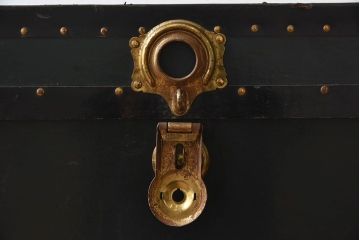 イギリスアンティーク　1950年頃　鍵付きでおしゃれなトランク