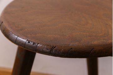 アンティーク家具　イギリスアンティーク　シャビーな魅力の鉄脚スツール