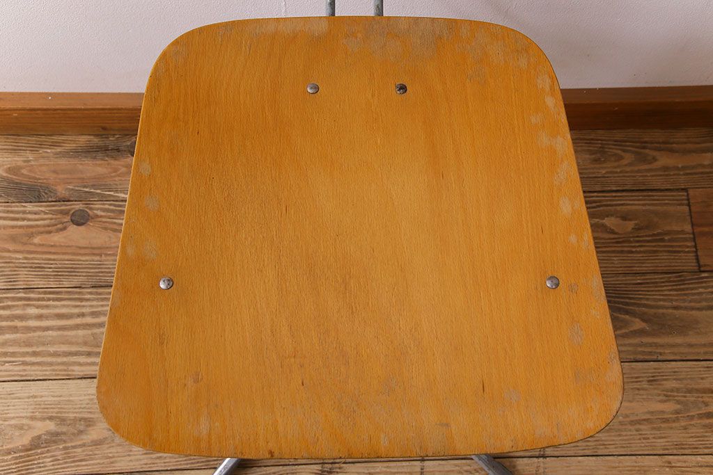 ヴィンテージ家具　ドイツ　ビンテージ　ジャンクスタイル　ファクトリーチェア(回転イス・デスクチェア)(1)