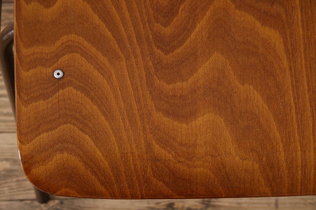 ヴィンテージ家具　ドイツビンテージ　アーム付き!プライウッドチェア(鉄脚イス)(1)