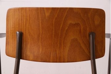 ヴィンテージ家具　ドイツビンテージ　アーム付き!プライウッドチェア(鉄脚イス)(1)