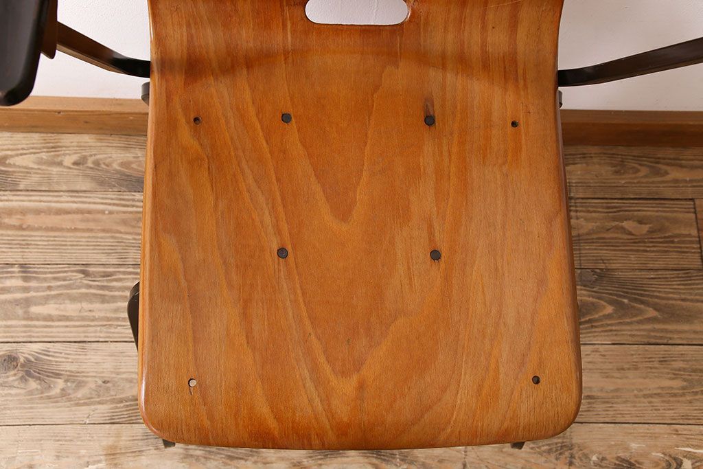 ヴィンテージ家具　ドイツビンテージ　アーム付き!プライウッドチェア(鉄脚イス)(2)