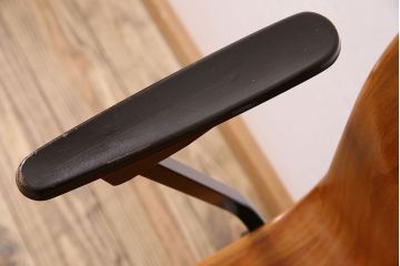 ヴィンテージ家具　ドイツビンテージ　アーム付き!プライウッドチェア(鉄脚イス)(2)