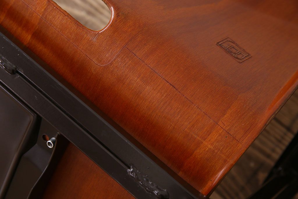 ヴィンテージ家具　ドイツビンテージ　アーム付き!プライウッドチェア(鉄脚イス)(2)