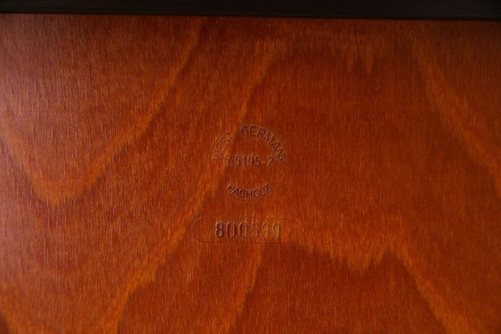 ヴィンテージ家具　ドイツビンテージ　アーム付き!プライウッドチェア(鉄脚イス)(2)