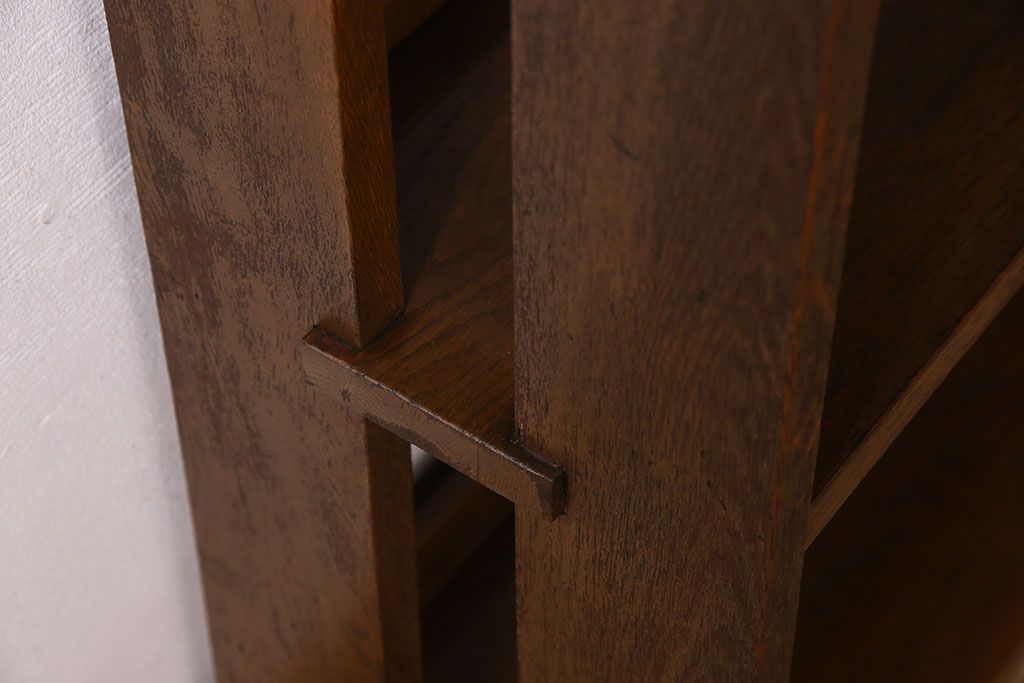 アンティーク家具　古い木製　和製アンティーク　変わり型の本棚(2)