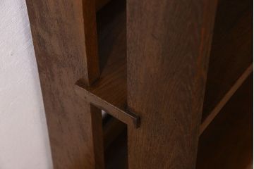 アンティーク家具　古い木製　和製アンティーク　変わり型の本棚(2)