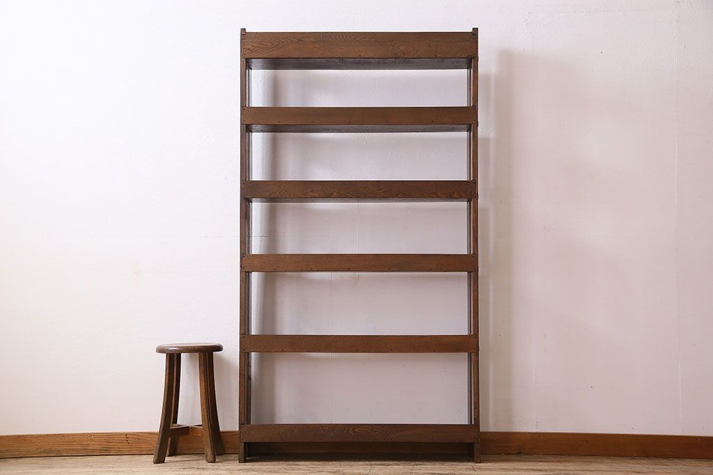 アンティーク家具　古い木製　和製アンティーク　変わり型の本棚(2)