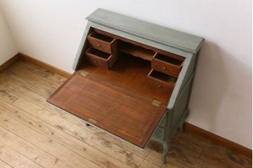 ヴィンテージ家具　フランスビンテージ　美しい彫刻入り!上質なオーク材製のライティングビューロー(2)