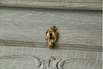 ヴィンテージ家具　フランスビンテージ　美しい彫刻入り!上質なオーク材製のライティングビューロー(2)