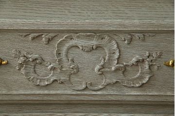 ヴィンテージ家具　フランスビンテージ　美しい彫刻入り!上質なオーク材製のライティングビューロー(2)