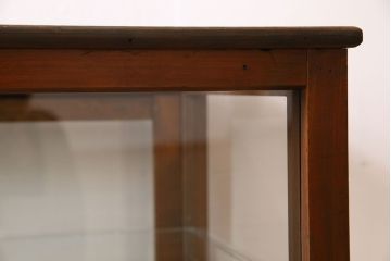 アンティーク家具　古い木のアンティークガラスケース(ショーケース)　ロータイプ(2)