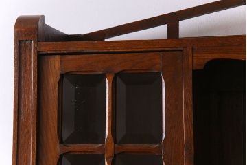 アンティーク家具　フランスアンティーク　上質　カットガラスが美しいオーク材製カップボード(食器棚)