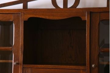 アンティーク家具　フランスアンティーク　上質　カットガラスが美しいオーク材製カップボード(食器棚)