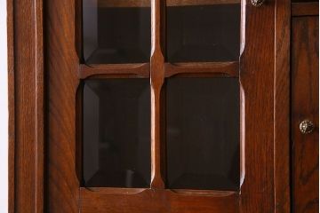 アンティーク家具　フランスアンティーク　上質　カットガラスが美しいオーク材製カップボード(食器棚)