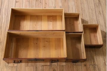 アンティーク家具　古民具・骨董　明治大正　前面欅材　味わい深いアンティーク仙台箪笥(重ね衣装箪笥)