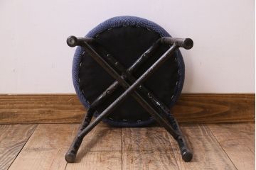 レトロ家具　鉄脚　昭和レトロ　クッション座面丸スツール(椅子、チェア)