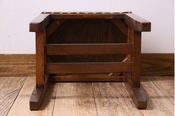 アンティーク家具　欅材　古い木製のクッション座面角スツール
