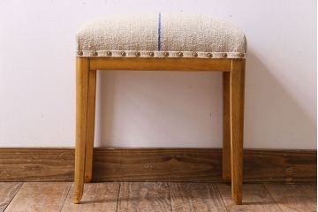 アンティーク家具　ナラ材　古い木製のクッション座面丸スツール