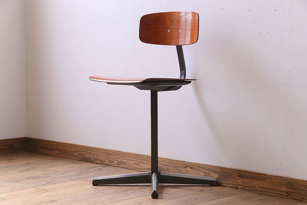 ヴィンテージ家具　ビンテージ　ジャンクスタイル　デスクチェア(回転イス)(1)