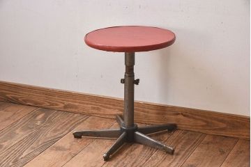 ヴィンテージ家具　イギリスビンテージ　当時物合皮のシャビーな回転椅子(スツール)(1)