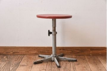 ヴィンテージ家具　イギリスビンテージ　当時物合皮のシャビーな回転椅子(スツール、イス、チェア)(3)