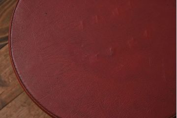 ヴィンテージ家具　イギリスビンテージ　当時物合皮のシャビーな回転椅子(スツール、イス、チェア)(3)