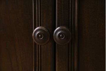 ヴィンテージ家具　ERCOL(アーコール)　イギリスビンテージ　オールドコロニアル　カップボードブックケース(本棚)