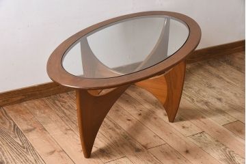 ヴィンテージ家具　G-plan(ジープラン)　北欧ビンテージ　チーク材　ガラストップオーバルテーブル(センターテーブル・コーヒーテーブル)