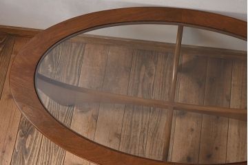 ヴィンテージ家具　G-plan(ジープラン)　北欧ビンテージ　チーク材　ガラストップオーバルテーブル(センターテーブル・コーヒーテーブル)